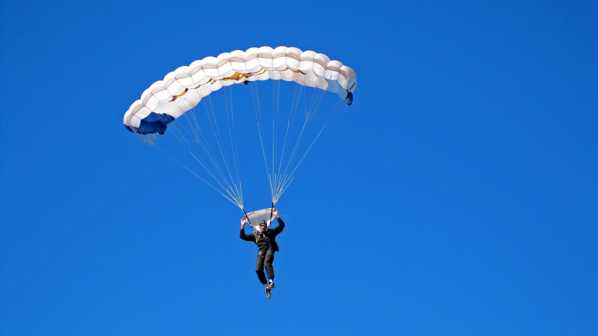 锐不可当引爆全场!,塔图姆意外战胜巴黎圣日耳曼赢得满堂喝彩